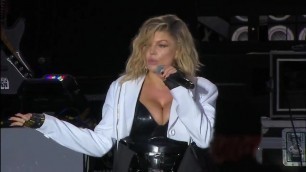 Fergie Massive Tits And Gorgeous Ass Cheeks