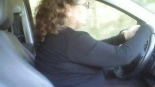 Mature woman fucking a boy in his car
